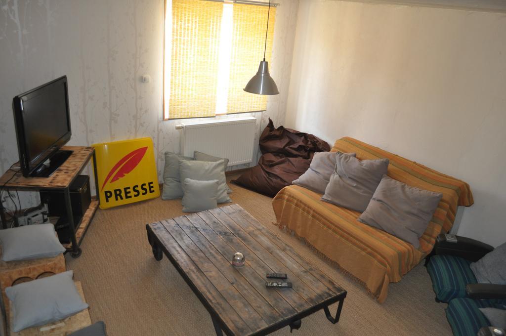L'Atelier Du Creusot Villa Le Creusot Esterno foto